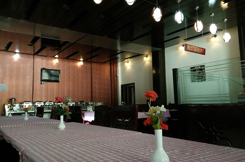 Hotel Mandakini- Restaurant